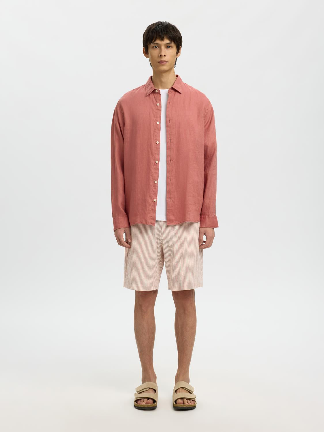 model_shot-front_full
